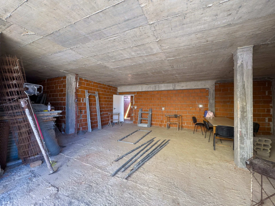 Moradia T5 para Venda em Encarnação Foto 47