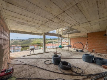 Moradia T5 para Venda em Encarnação