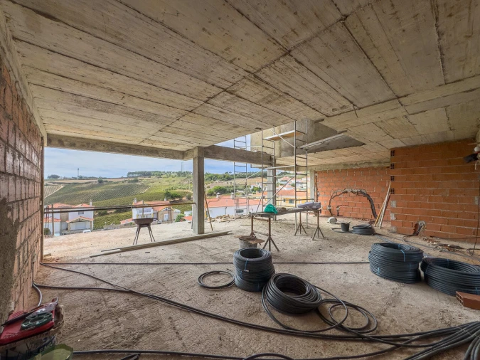 Moradia T5 para Venda em Encarnação Foto 36