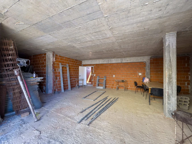 Moradia T5 para Venda em Encarnação Foto 47