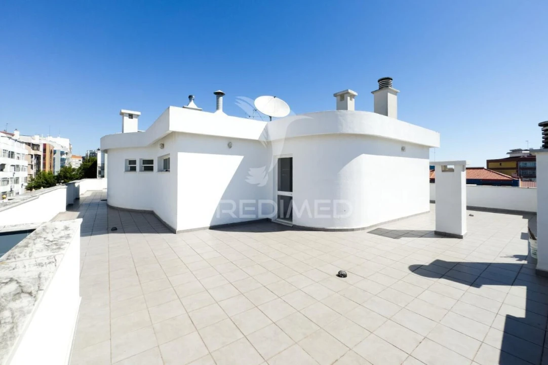 Apartamento T2 para Venda em Almada, Cova da Piedade, Pragal e Cacilhas Foto 26