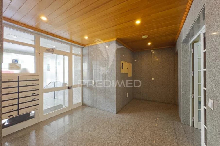 Apartamento T2 para Venda em Almada, Cova da Piedade, Pragal e Cacilhas Foto 24