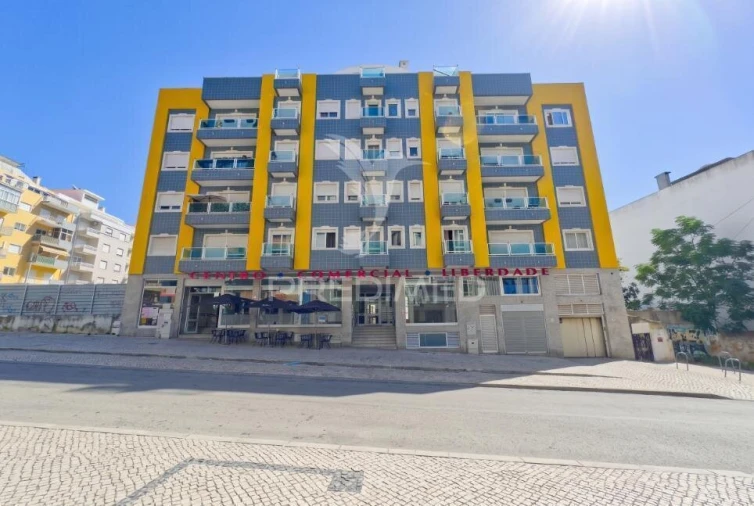 Apartamento T2 para Venda em Almada, Cova da Piedade, Pragal e Cacilhas Foto 30