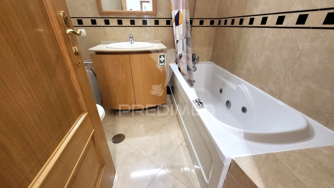 Apartamento T1 para Venda em Portimão Foto 16
