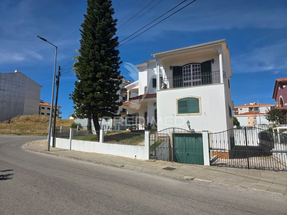 Moradia T4 para Venda em Nossa Sra de Fatima Foto 40