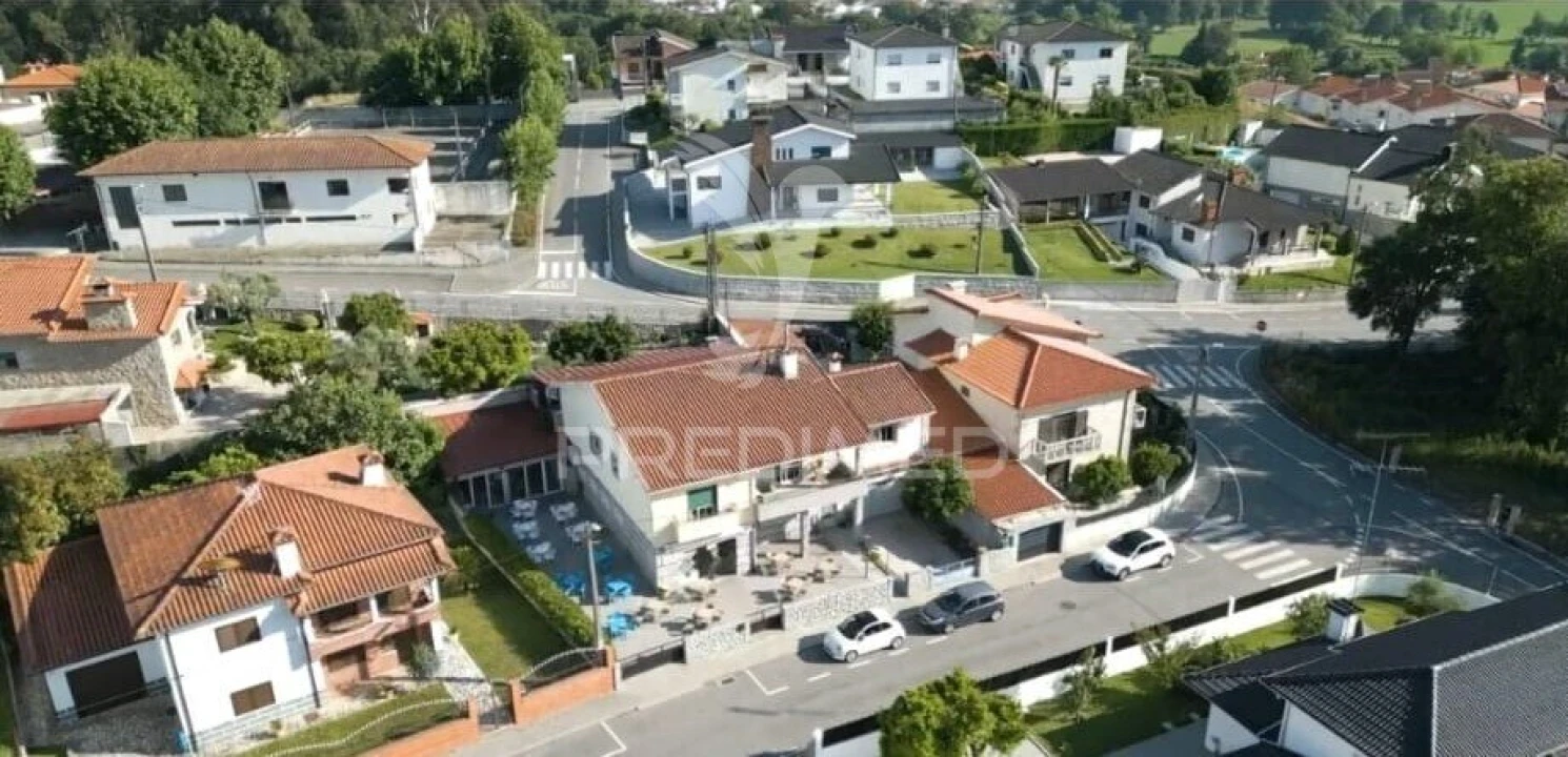 Loja para Arrendamento em Sande São Lourenço e Balazar Foto 30