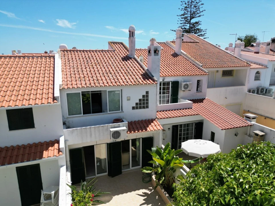 Moradia T2 para Venda em Albufeira e Olhos de Água Foto 4