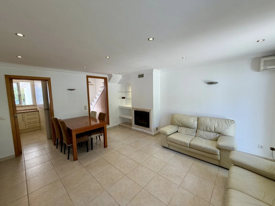 Moradia T2 para Venda em Albufeira e Olhos de Água Foto 11