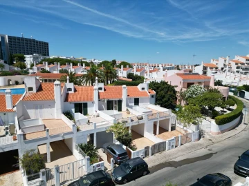 Moradia T2 para Venda em Albufeira e Olhos de Água