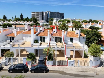 Moradia T2 para Venda em Albufeira e Olhos de Água