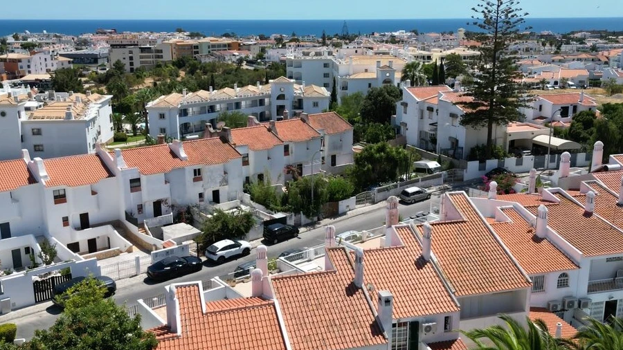 Moradia T2 para Venda em Albufeira e Olhos de Água