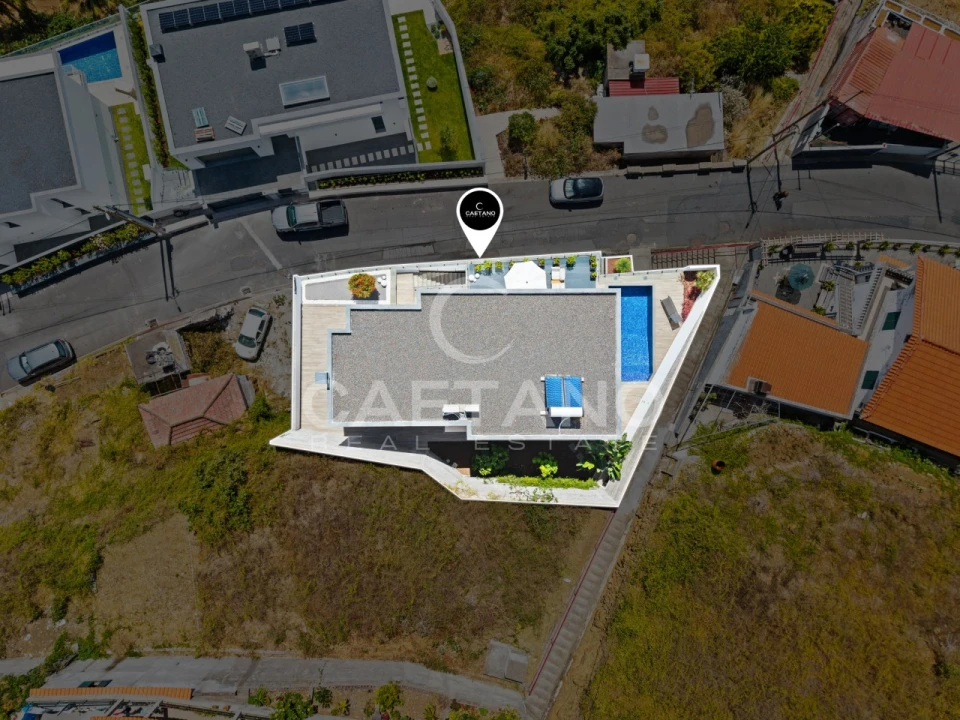 Moradia T3 para Venda em Ribeira Brava Foto 10