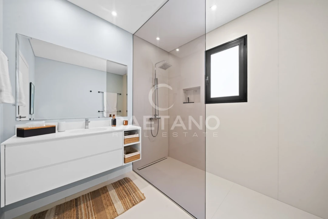 Moradia T3 para Venda em Ribeira Brava Foto 25