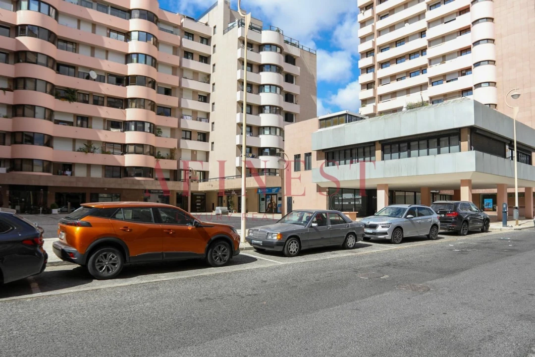 Apartamento T4 para Arrendamento em São Domingos de Benfica Foto 43