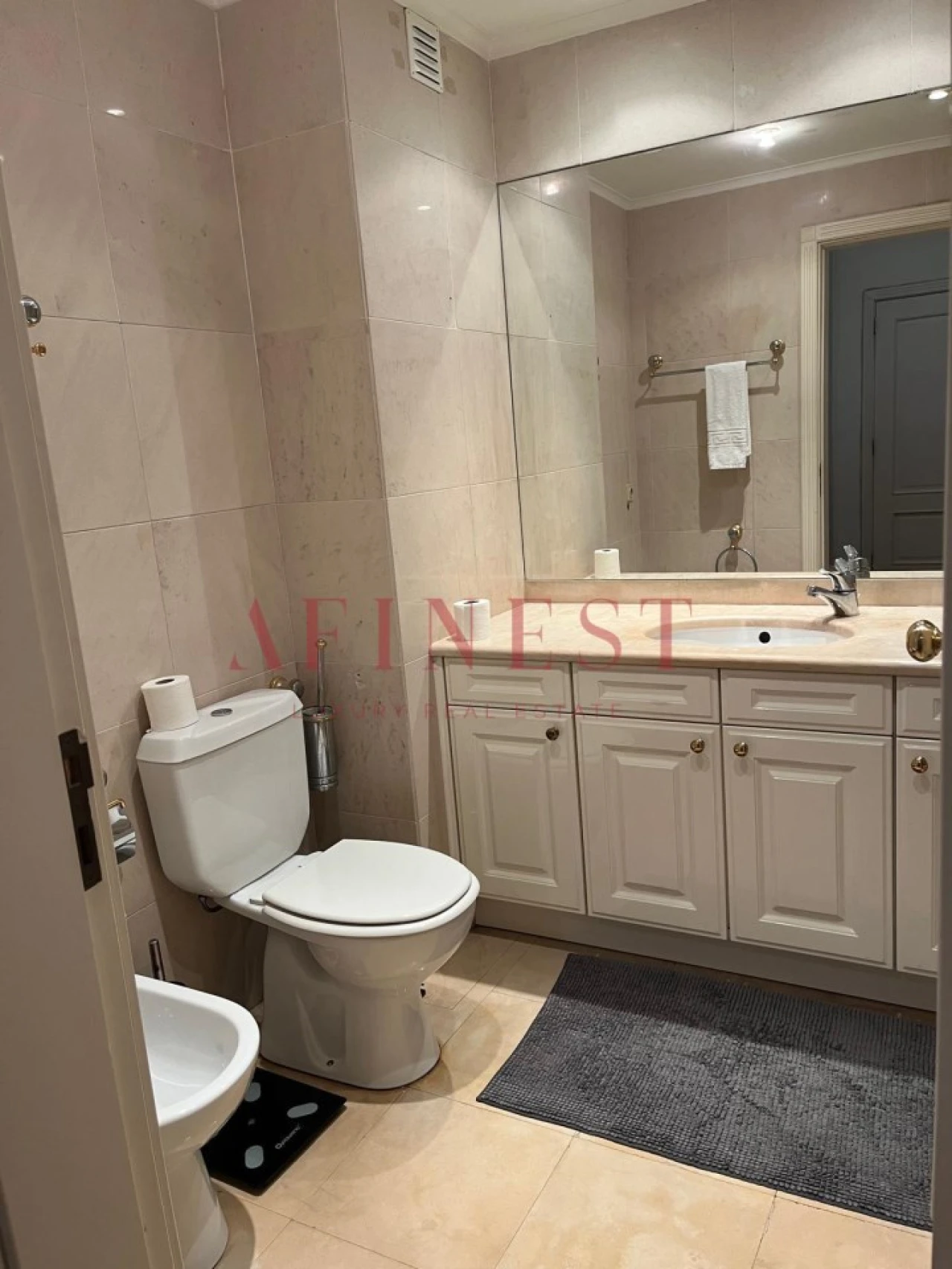 Apartamento T4 para Arrendamento em São Domingos de Benfica Foto 27