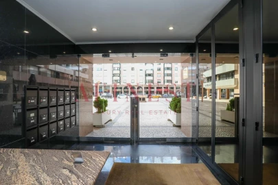 Apartamento T4 para Arrendamento em São Domingos de Benfica