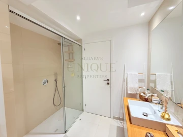 Apartamento T3 para Venda em Lagos (São Sebastião e Santa Maria)