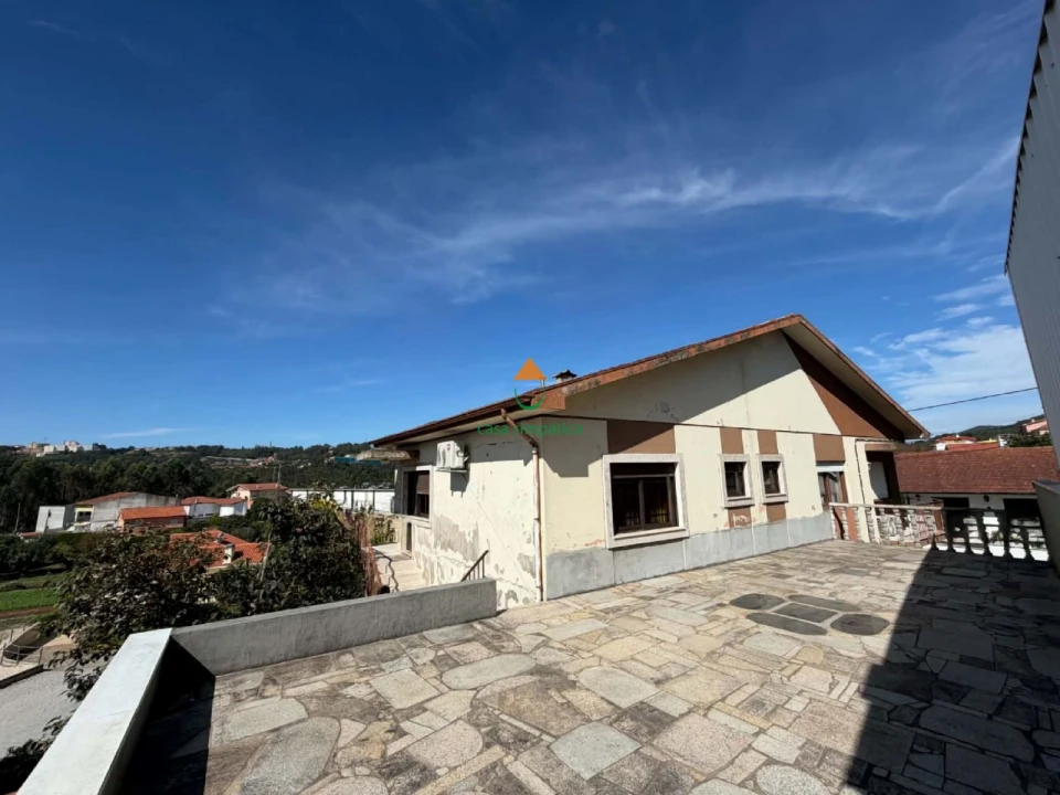 Moradia T3 para Venda em Fânzeres e São Pedro da Cova Foto 3