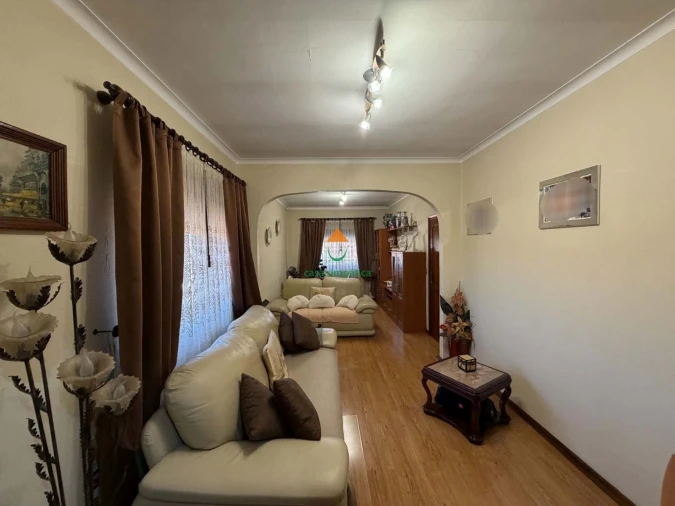 Moradia T3 para Venda em Fânzeres e São Pedro da Cova Foto 4