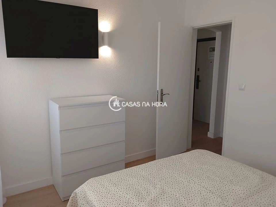 Apartamento T2 para Venda em Alvor Foto 14