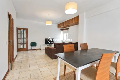 Apartamento T4 para Arrendamento em Bonfim