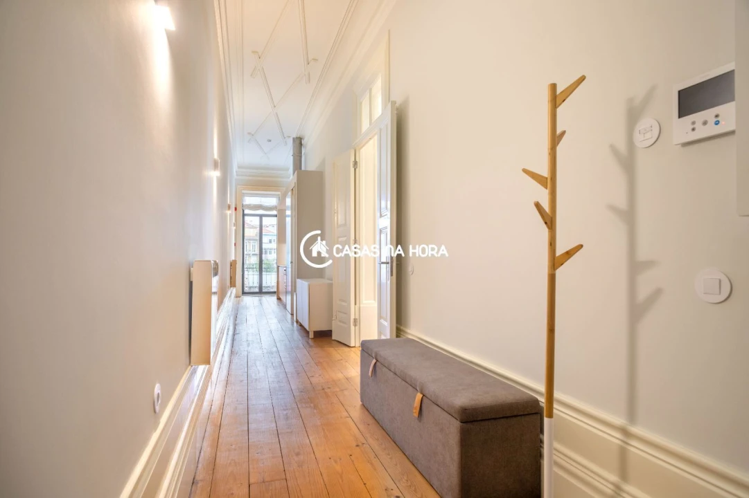 Apartamento T2 para Arrendamento em Cedofeita, Santo Ildefonso, Sé, Miragaia, São Nicolau e Vitória Foto 2