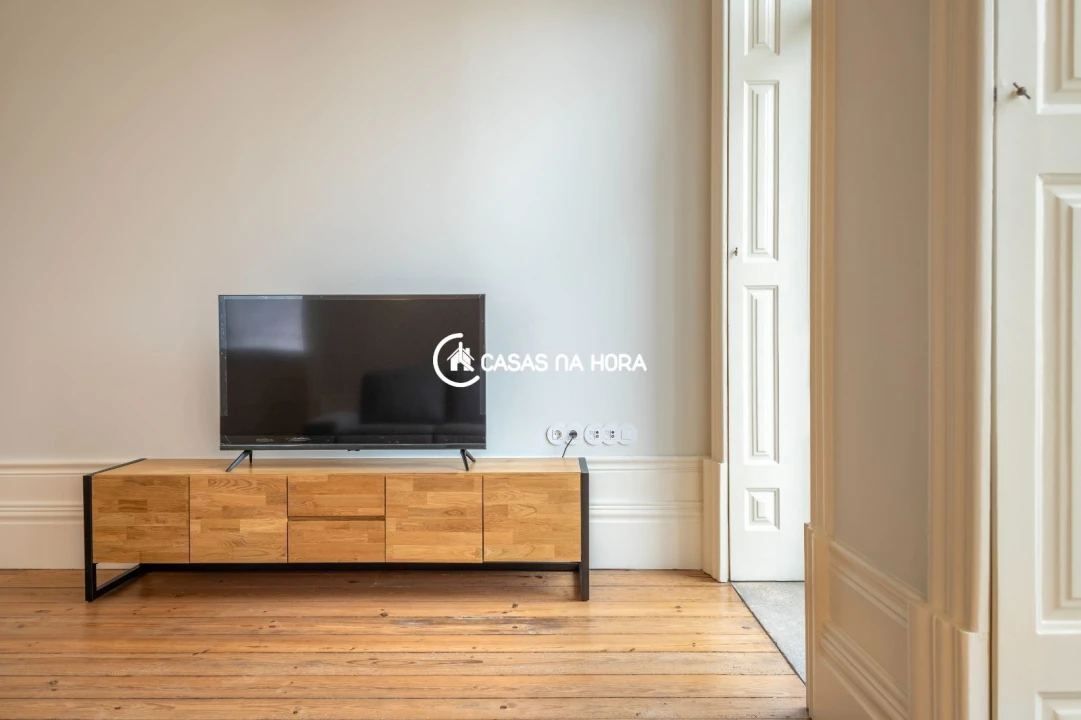 Apartamento T2 para Arrendamento em Cedofeita, Santo Ildefonso, Sé, Miragaia, São Nicolau e Vitória Foto 6