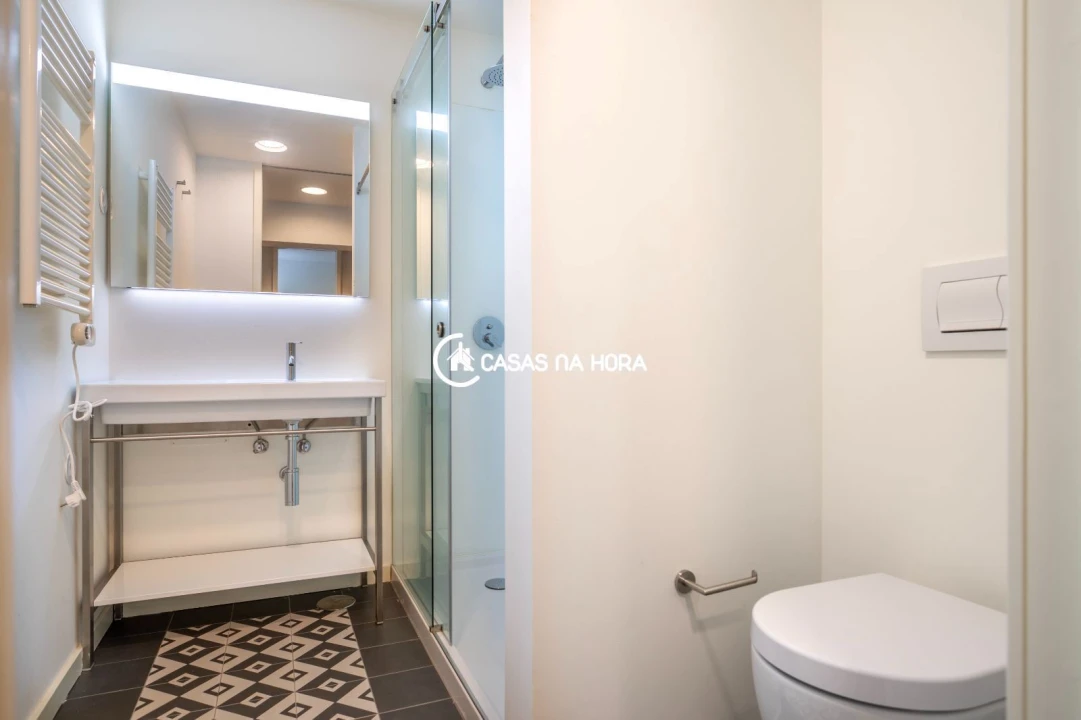 Apartamento T2 para Arrendamento em Cedofeita, Santo Ildefonso, Sé, Miragaia, São Nicolau e Vitória Foto 17