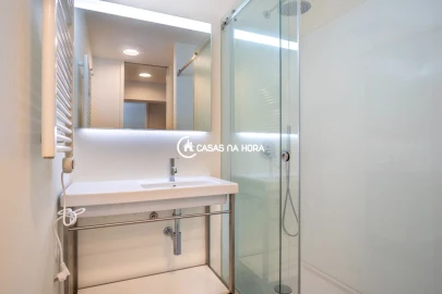 Apartamento T2 para Arrendamento em Cedofeita, Santo Ildefonso, Sé, Miragaia, São Nicolau e Vitória