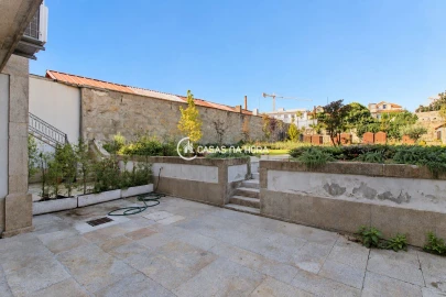 Apartamento T2 para Arrendamento em Cedofeita, Santo Ildefonso, Sé, Miragaia, São Nicolau e Vitória