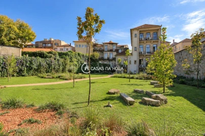 Apartamento T2 para Arrendamento em Cedofeita, Santo Ildefonso, Sé, Miragaia, São Nicolau e Vitória