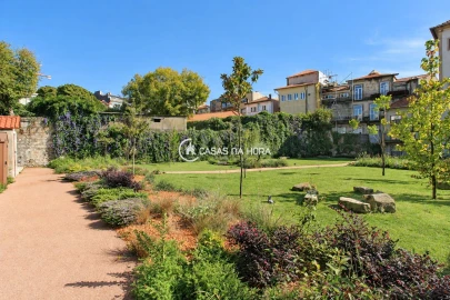 Apartamento T2 para Arrendamento em Cedofeita, Santo Ildefonso, Sé, Miragaia, São Nicolau e Vitória