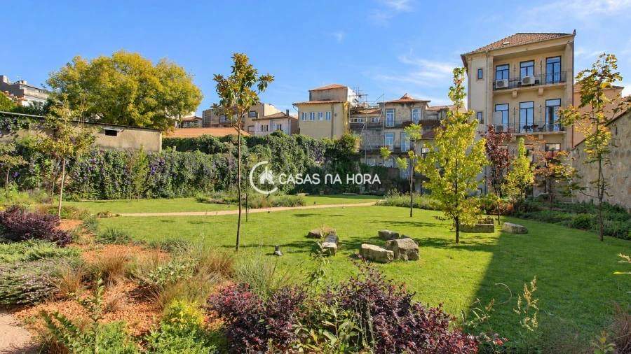 Apartamento T2 para Arrendamento em Cedofeita, Santo Ildefonso, Sé, Miragaia, São Nicolau e Vitória