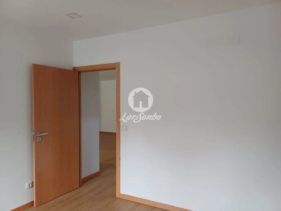 Apartamento T2 para Venda em Barroselas e Carvoeiro Foto 20
