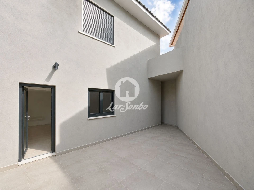 Apartamento T2 para Venda em Barroselas e Carvoeiro Foto 10