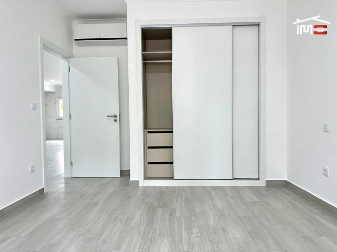 Moradia T4 para Venda em Atalaia e Alto Estanqueiro-Jardia Foto 30