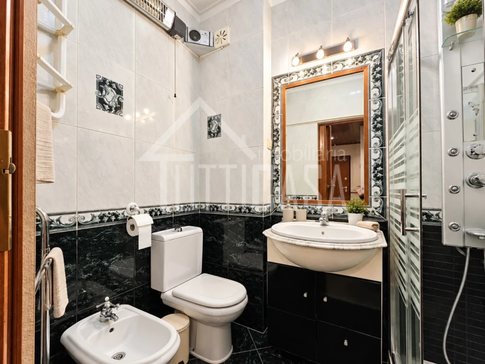 Apartamento T2 para Venda em Póvoa de Santa Iria e Forte da Casa Foto 14