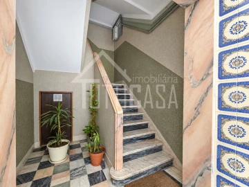 Apartamento T2 para Venda em Póvoa de Santa Iria e Forte da Casa