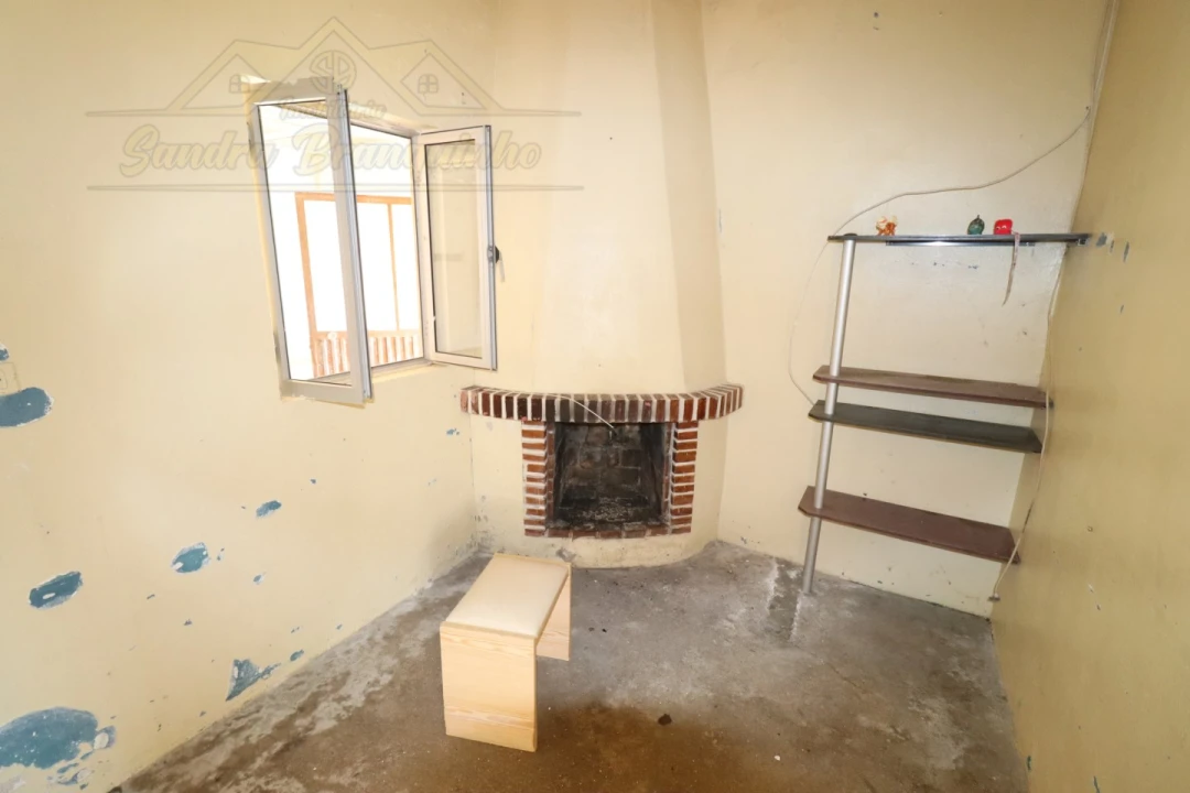 Quinta T4 para Venda em Cela Foto 25