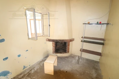 Quinta T4 para Venda em Cela