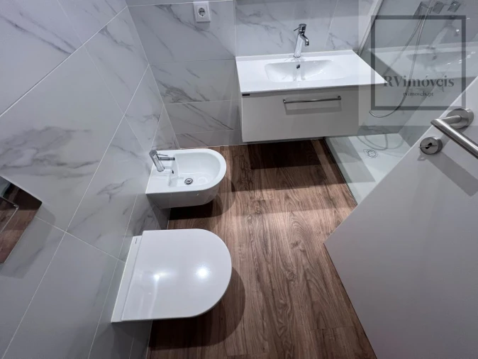 Apartamento T2 para Venda em Caminha (Matriz) e Vilarelho Foto 11
