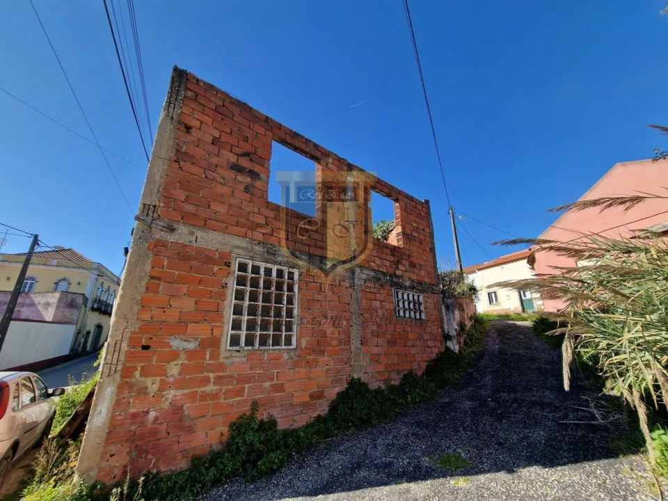 Moradia T3 para Venda em Santa Maria, São Pedro e Matacães Foto 18