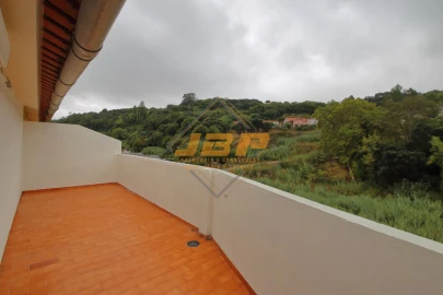 Apartamento T5 para Venda em Alcobaça e Vestiaria