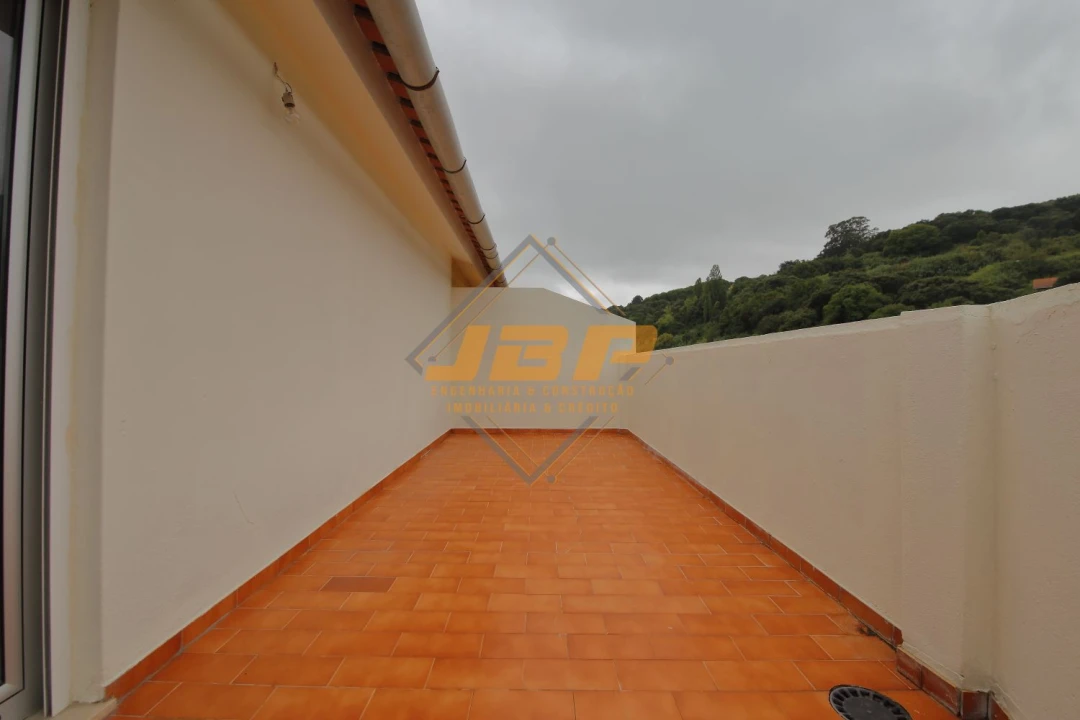 Apartamento T5 para Venda em Alcobaça e Vestiaria Foto 30