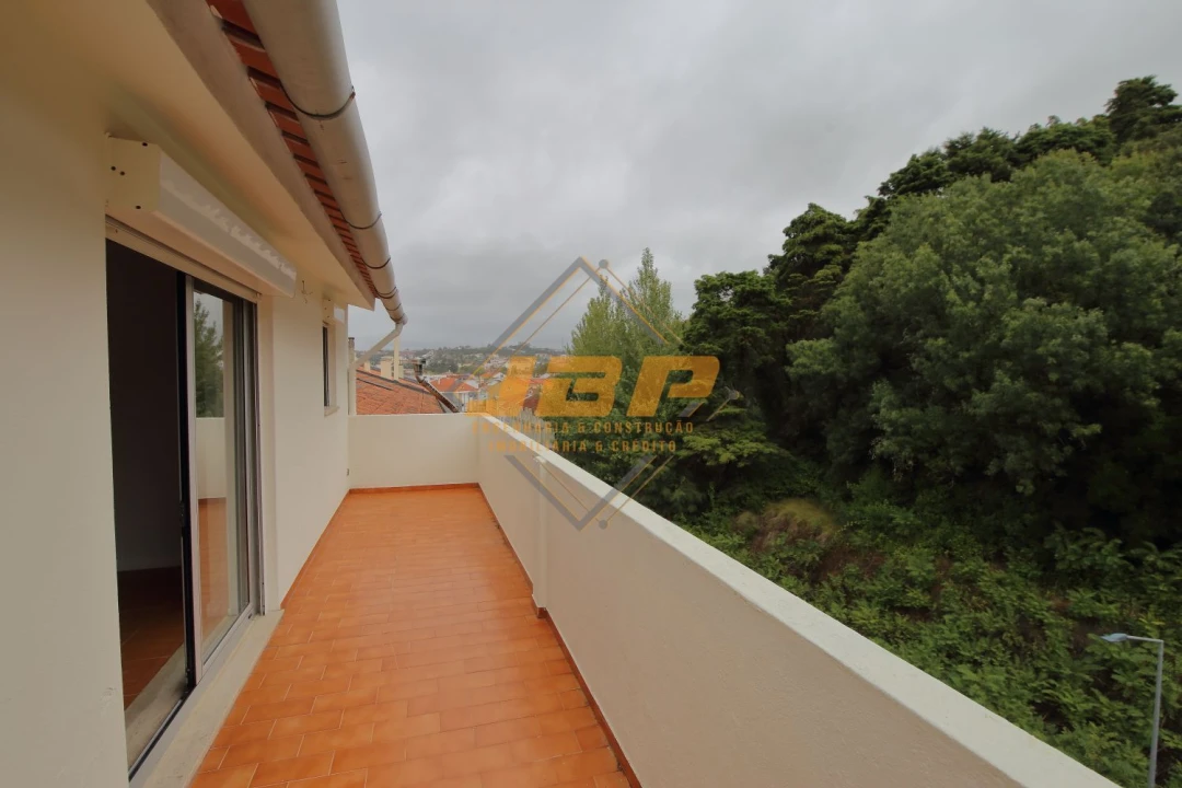 Apartamento T5 para Venda em Alcobaça e Vestiaria Foto 38