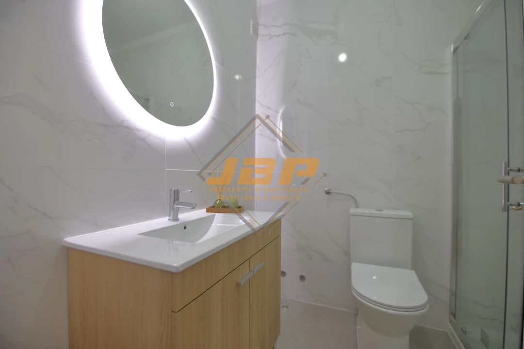 Apartamento T5 para Venda em Alcobaça e Vestiaria Foto 33
