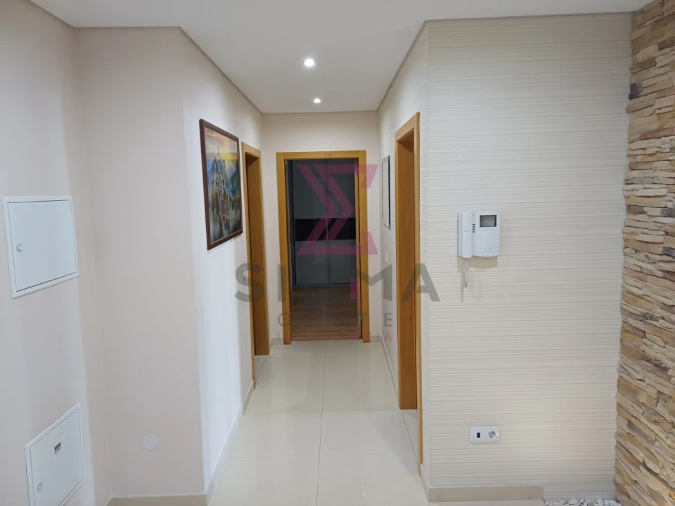 Apartamento T2 para Venda em Cadaval e Pêro Moniz Foto 12
