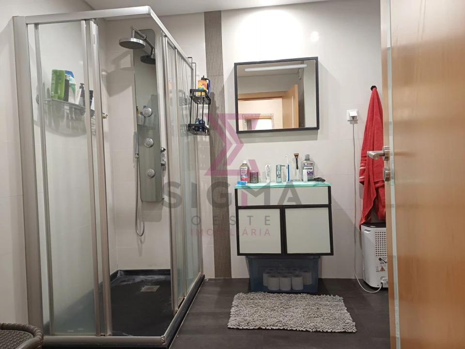 Apartamento T2 para Venda em Cadaval e Pêro Moniz Foto 8
