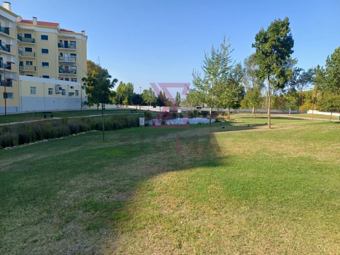 Apartamento T2 para Venda em Cadaval e Pêro Moniz Foto 35