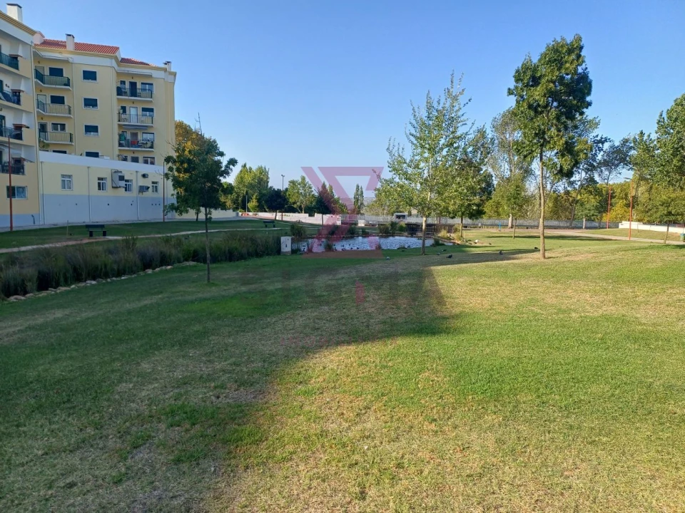 Apartamento T2 para Venda em Cadaval e Pêro Moniz Foto 35